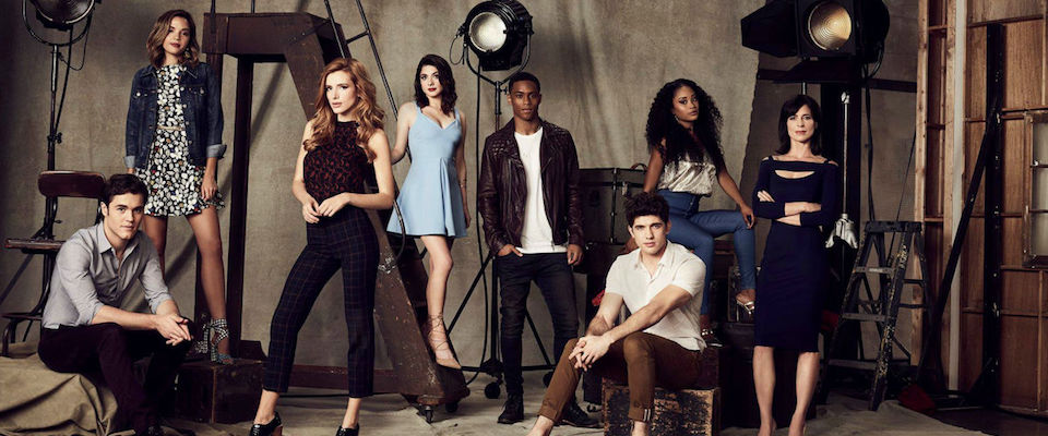 Famous in Love - LezWatch.TV