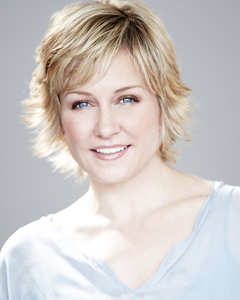 Amy Carlson LezWatch TV