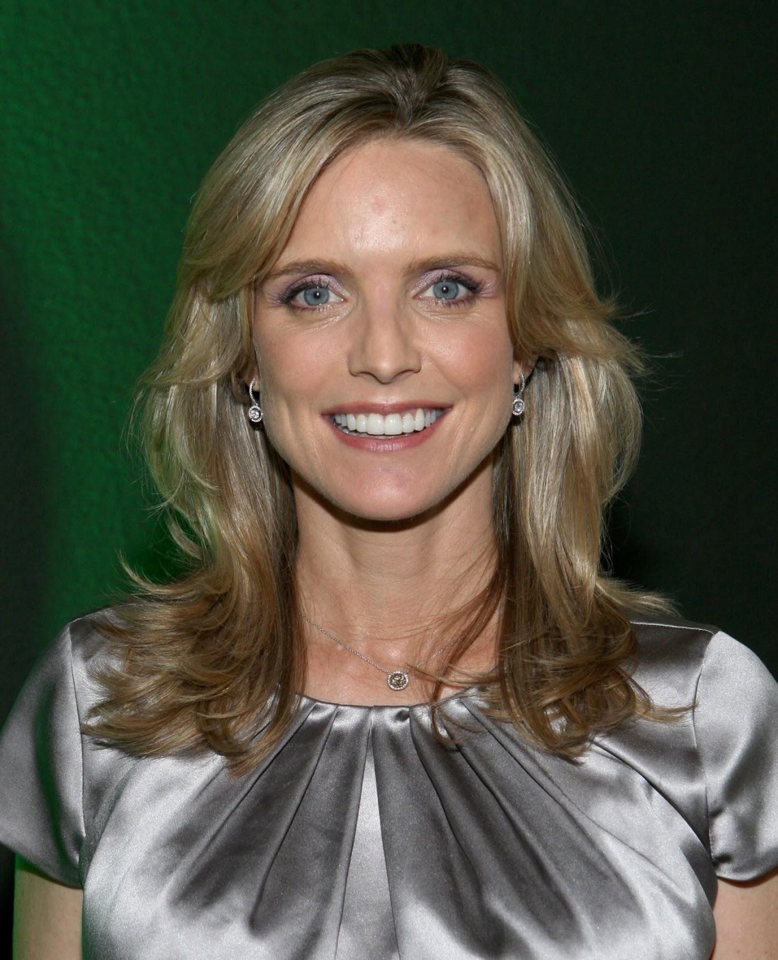 Courtney thorne smith pictures