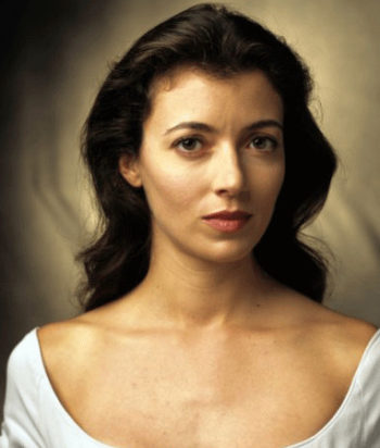 Mia Sara