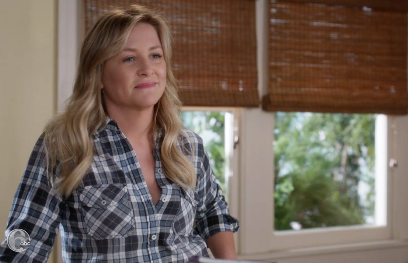 Grey's Anatomy - Arizona in a flannel shirt