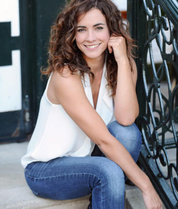 María Cotiello