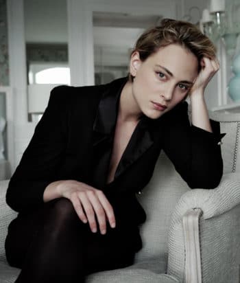 Nora Arnezeder