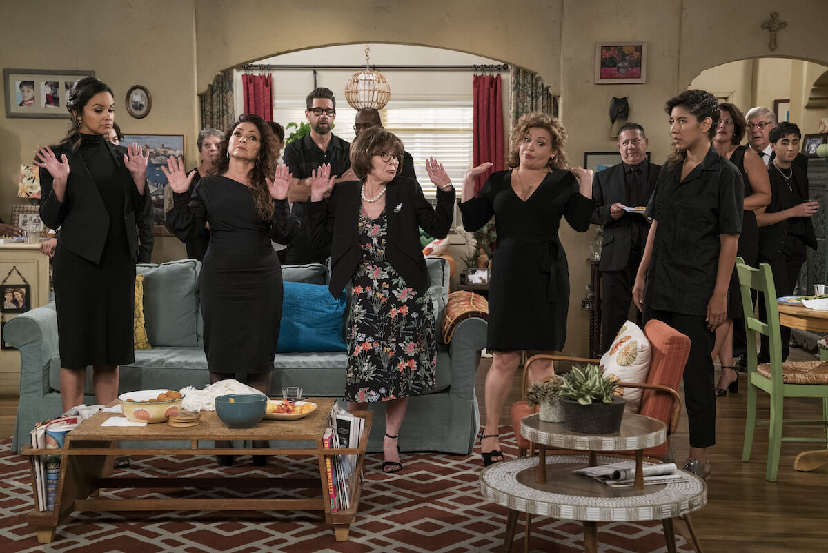 “One Day at a Time” Returns for Season 3 – LezWatch.TV