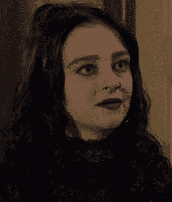A picture of the character Nina Lucas