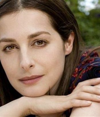 Amira Casar
