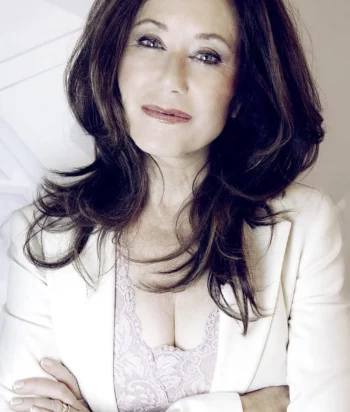 Mary McDonnell